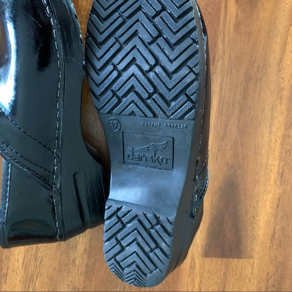 Dansko Professional Ladies Shoes - Picture 10 of 12